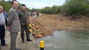 Prefeitura e Exército na melhoria do brete para Adolfo Stern no ano passado.